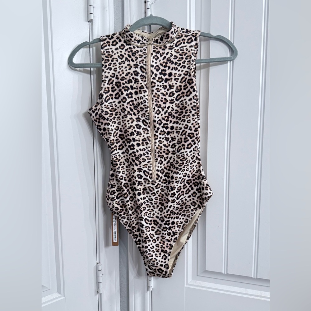 SKIMS  Signature Swim Zip Front Sleeveless One Piece in Champagne Leopard